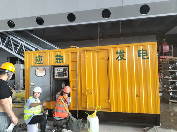 龙岩怎样判断空气滤清器是否需要更换？