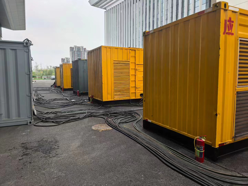 龙岩柴油发电机组冬季保养有哪些注意事项?